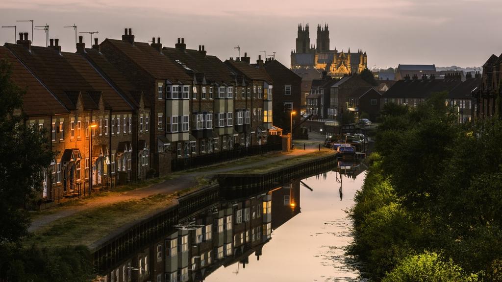 Fosse Hill holiday Park   Explore the Local Area   Beverley Minster